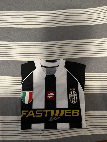Home kit juventus - home,